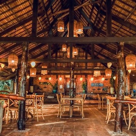 Flower Island Resort Casian Bagian luar foto